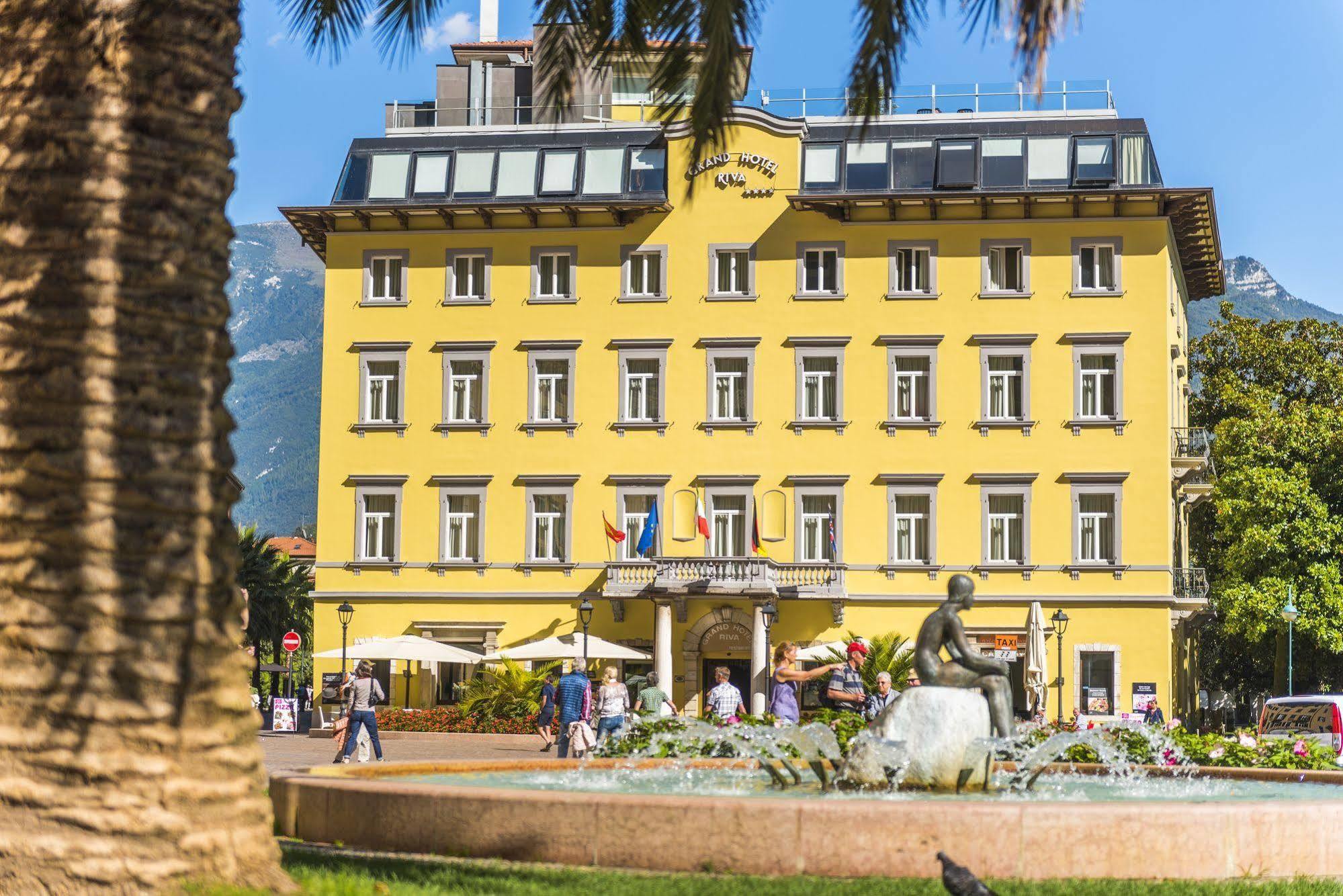 Grand Hotel Riva Esterno foto